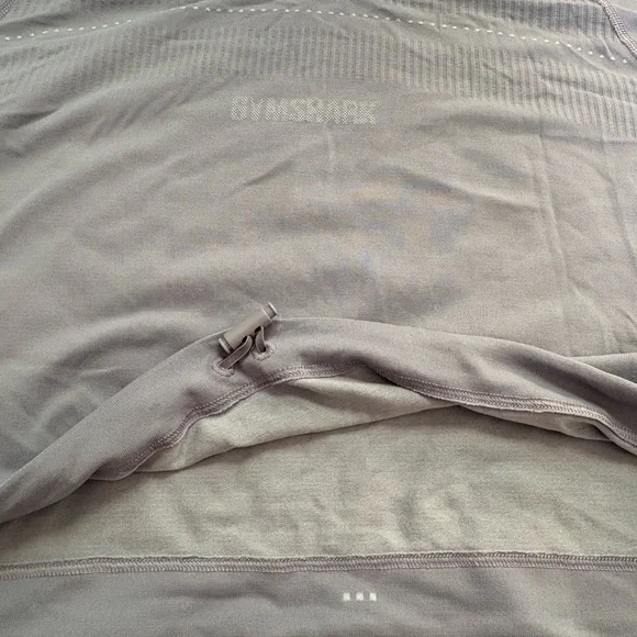 Gymshark Women’s Medium Long Sleeve Crop Top Gray Active Crop Top Athleisure - Picture 2 of 4